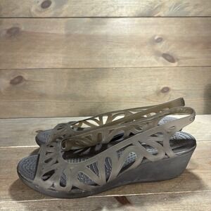 croc adrina III mini wedge womens size 9 shoes brown slingback comfort sandals